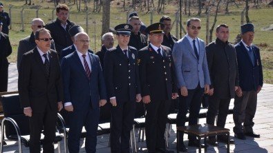 ÇANAKKALE ZAFERİMİZİN 105. YILINDA EMET CEVİZDERE ŞEHİTLİĞİNDE ANMA PROGRAMI DÜZENLENDİ.