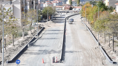 Emet’teki geniş kapsamlı altyapı ve yol çalışmaları sürüyor