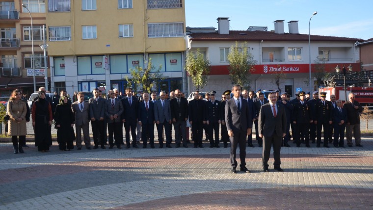 VEFATININ 81. YILINDA ÖZLEM VE SAYGIYLA ATAMIZI ANDIK