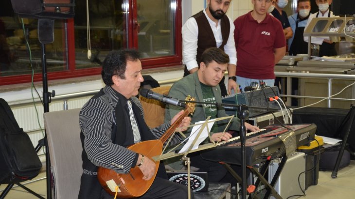 24 KASIM ÖĞRETMENLER GÜNÜ ETKİNLİKLERİ EMET KAYMAKAMLIĞININ  ÖĞRETMENLERİMİZ ONURUNA VERDİĞİ  YEMEKLE SONA ERDİ.