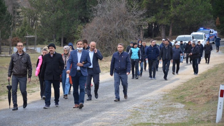 24 KASIM ÖĞRETMENLER GÜNÜ ETKİNLİKLERİNDE DOĞA YÜRÜYÜŞÜ