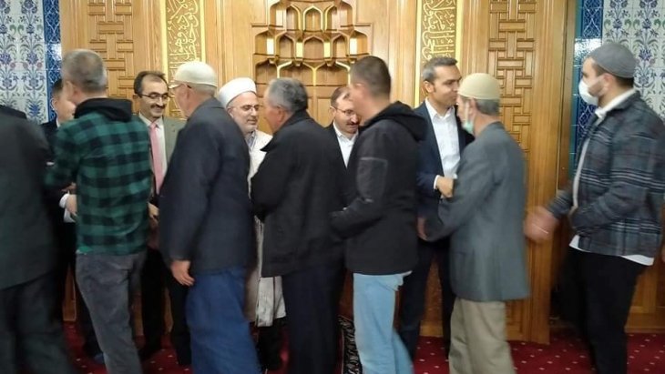 Birlik beraberliğimiz daim olsun bayramınız mübarek olsun..