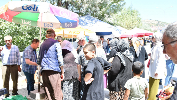 Emet Belediyesinden 5 bin kişilik aşure ikramı