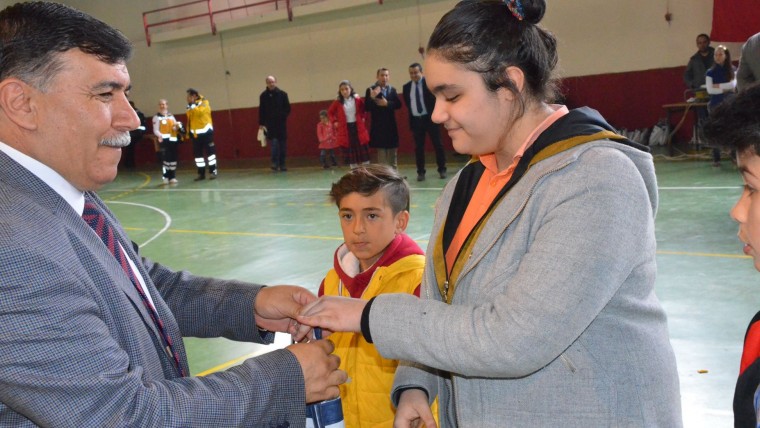 EMET'TE 23 NİSAN COŞKUYLA KUTLANDI