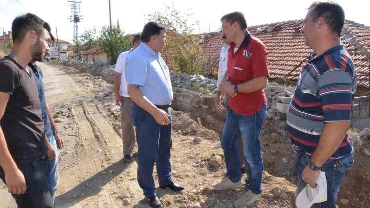 Su Hattı Yenileme ve Kanalizasyon Çalışmalarımız Devam Ediyor