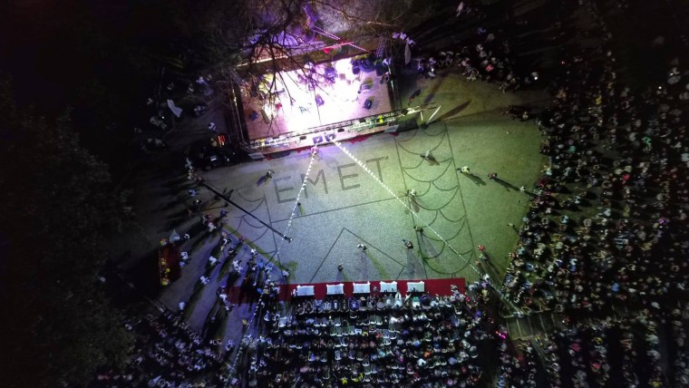 3 EYLÜL FİNALİNDE EMET AMFİ TİYATRO DOLDU TAŞTI