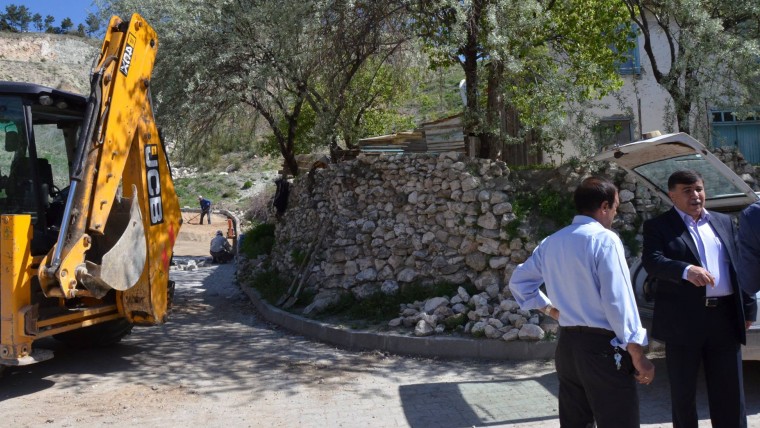 Dere Mahallemiz'de Çalışmalar Sürüyor