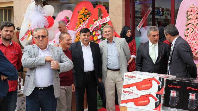 AFYONLU’DAN EMET’TE 2. MAĞAZA