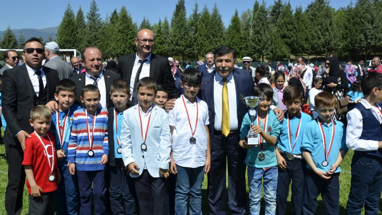 EMET'TE 23 NİSAN COŞKUSU