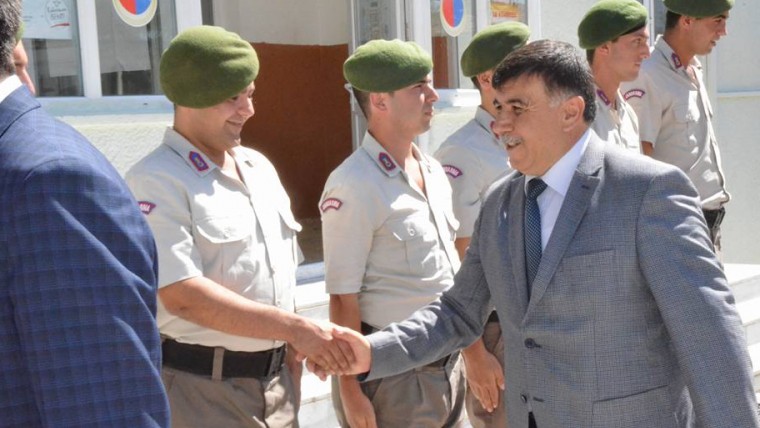 BAYRAM COŞKUSU PAYLAŞILDI