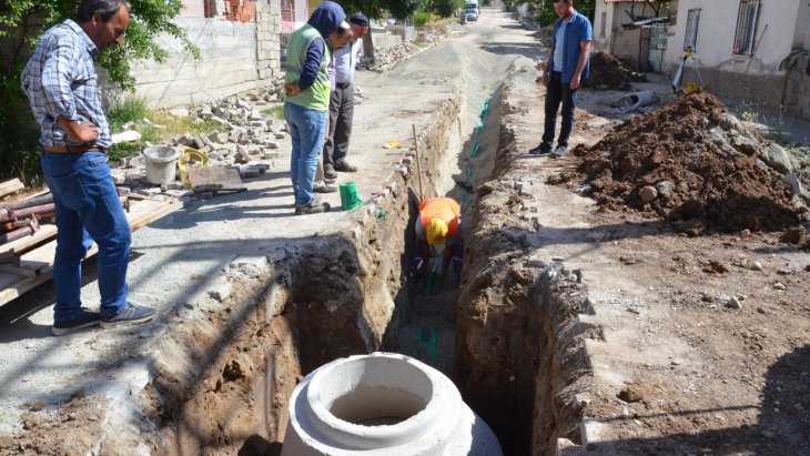 KARARLIYIZ... ŞEHRİMİZİN 60 YILLIK KÖHNEMİŞ ALT YAPISINI MODERNİZE EDEREK HALKIMIZ VE GELECEK NESİLLERİMİZE İÇİN SAĞLIKLI BİR KENT İMAR EDECEĞİZ...