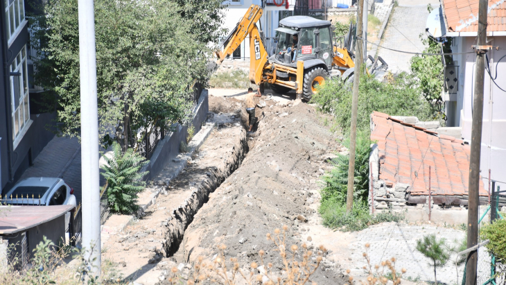 SAĞLIKLI KENT, TEMİZ SU SLOGANI İLE 60 SENELİK ALTYAPI ÇALIŞMALARI KAPSAMLI BİR EKİPLE SÜRÜYOR