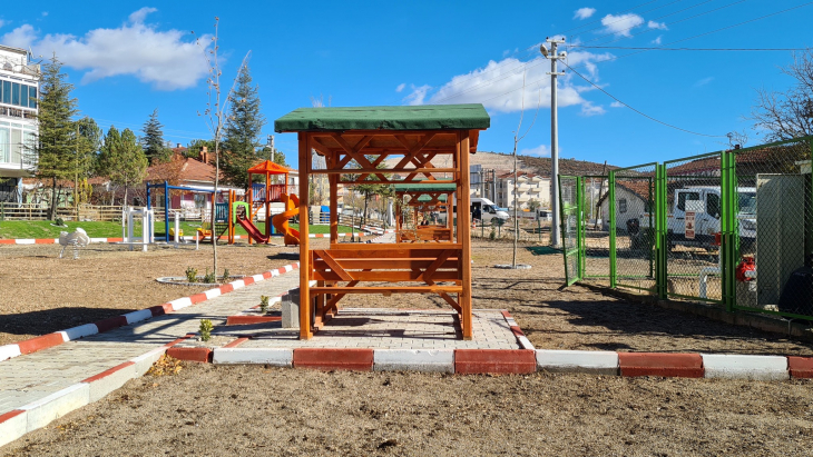 Sosyal Alanlarda Bakım, Tadilat ve Yenileme Çalışmaları Devam Ediyor
