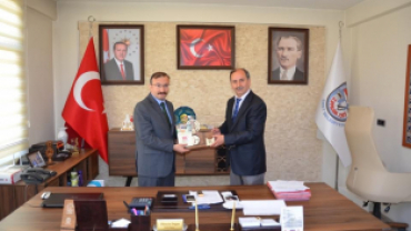 Kütahya Sosyal Bilimler Lisesi Müdürü Öğretmen ve Öğrencilerinden Belediye Başkanımıza Ziyaret