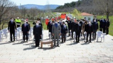 Cevizdere zaferimizin 99.gurur yılı münasebetiyle Emet Cevizdere şehitliğinde tören düzenlendi.