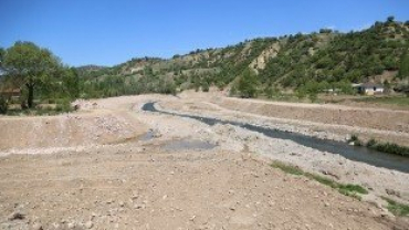 DERE MAHALLESİ YAĞCIK KÖPRÜSÜ MEVKİİNE YAPILAN MESİRE ALANINA KÜTAHYA VALİLİĞİNDEN DESTEK