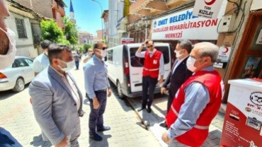 Emet Kızılay ve Belediyemizden Sokak Dostlarımıza 2 Adet Mamamatik