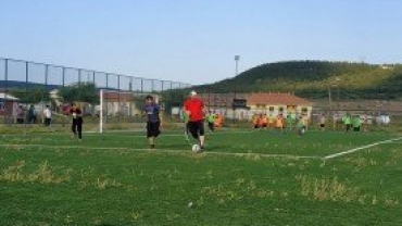 EMET BELEDİYEMİZ FUTBOL OKULUNDA 50 ÇOCUĞUMUZ EĞİTİM GÖRÜYOR