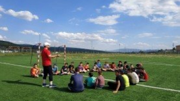 EMET BELEDİYEMİZ FUTBOL OKULUNDA 50 ÇOCUĞUMUZ EĞİTİM GÖRÜYOR