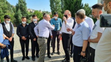 AK PARTİ KÜTAHYA MİLLETVEKİLİ AHMET TAN, BİR DİZİ ETKİNLİĞE KATILMAK, VE ESNAF ZİYARETLERİ İÇİN İLÇEMİZE GELDİ...