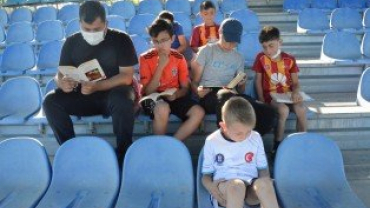 ÖNCE KİTAP SONRA DONDURMA