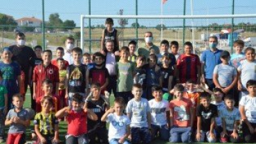 ÖNCE KİTAP SONRA DONDURMA