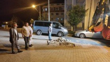 EMET BELEDİYESİ SU İŞLERİ EKİPLERİ  GECE BOYU KAÇAK SU ARAŞTIRMASI YAPTI