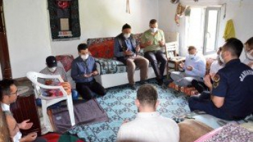 kURBAN BAYRAMI ARİFESİNDE ŞEHİT AİLELERİMİZE ZİYARET