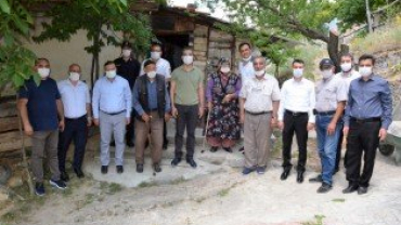 kURBAN BAYRAMI ARİFESİNDE ŞEHİT AİLELERİMİZE ZİYARET