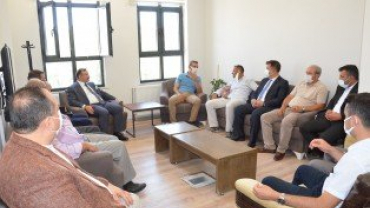 İLÇEMİZ PROTOKOLU BELEDİYEDEKİ BAYRAMLAŞMANIN ARDINDAN İLÇE JANDARMA KOMUTANLIĞIMIZA BAYRAM ZİYARETİ GERÇEKLEŞTİRDİ...