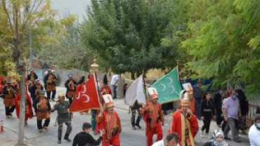 EMET MERKEZDE MEHTARAN YÜRÜYÜŞÜ VE KONSERİ GERÇEKLEŞTİRİLDİ