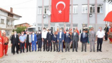 3 EYLÜL ETKİNLİKLERİ KAPSAMINDA GÜNLÜCE KÖYÜMÜZDE CUMA NAMAZI ÖNCESİ MEHTERAN KONSERİ VE AŞURE İKRAMI  GERÇEKLEŞTİRİLDİ