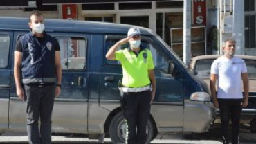 3 EYLÜL ETKİNLİKLERİ HÜKÜMET KONAĞI ÖNÜNDE ATATÜRK BÜSTÜNE ÇELENK KOYMA TÖRENLERİ İLE BAŞLADI