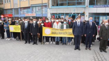 Bugün cumhuriyetimizin 98. yılı. Coşkuluyuz, gururluyuz. #29Ekim #CumhuriyetBayramı'mız kutlu olsun, cumhuriyetimiz daim olsun.