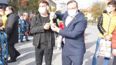 Bugün cumhuriyetimizin 98. yılı. Coşkuluyuz, gururluyuz. #29Ekim #CumhuriyetBayramı'mız kutlu olsun, cumhuriyetimiz daim olsun.