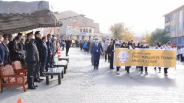 Bugün cumhuriyetimizin 98. yılı. Coşkuluyuz, gururluyuz. #29Ekim #CumhuriyetBayramı'mız kutlu olsun, cumhuriyetimiz daim olsun.