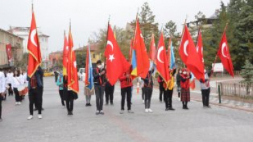 Bugün cumhuriyetimizin 98. yılı. Coşkuluyuz, gururluyuz. #29Ekim #CumhuriyetBayramı'mız kutlu olsun, cumhuriyetimiz daim olsun.