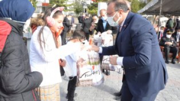 Bugün cumhuriyetimizin 98. yılı. Coşkuluyuz, gururluyuz. #29Ekim #CumhuriyetBayramı'mız kutlu olsun, cumhuriyetimiz daim olsun.