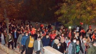 Emet 29 Ekim Cumhuriyet Bayramı Kutlamaları Fener Alayı Kortej Yürüyüşünden Kareler