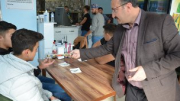 BELEDİYE BAŞKANIMIZ HÜSEYİN DOĞAN LİSELİ GENÇLERİMİZLE BİR ARADA