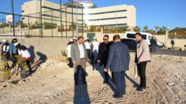 Gençlik Merkezini Gençler Yeşertecek