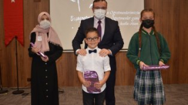 BUGÜN ÖĞRETMENLERİMİZİN GÜNÜ