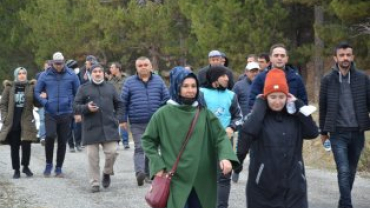 24 KASIM ÖĞRETMENLER GÜNÜ ETKİNLİKLERİNDE DOĞA YÜRÜYÜŞÜ