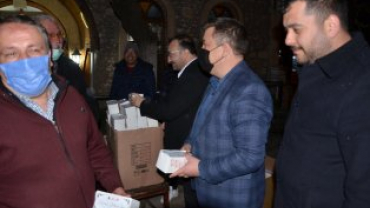 EMET BELEDİYEMİZCE MİRAÇ KANDİLİ MÜNASEBETİYLE MERKEZ 19 CAMİDE YATSI NAMAZI SONRASI KANDİL SİMİDİ DAĞITILDI...