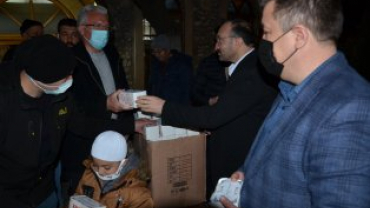 EMET BELEDİYEMİZCE MİRAÇ KANDİLİ MÜNASEBETİYLE MERKEZ 19 CAMİDE YATSI NAMAZI SONRASI KANDİL SİMİDİ DAĞITILDI...