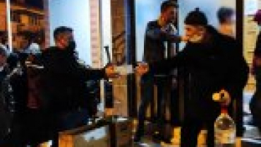 EMET BELEDİYEMİZCE MİRAÇ KANDİLİ MÜNASEBETİYLE MERKEZ 19 CAMİDE YATSI NAMAZI SONRASI KANDİL SİMİDİ DAĞITILDI...