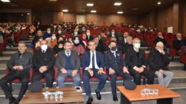18 MART ÇANAKKALE ŞEHİTLERİNİ ANMA PROGRAMI GAZİKEMAL İLKÖĞRETİM OKULU KONFERANS SALONUNDA GERÇEKLEŞTİRİLDİ...