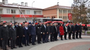 18 MART ŞEHİTLERİNİ ANMA VE ÇANAKKALE ZAFERİ GÜNÜNDE ŞEHİTLERİMİZE SAYGI YÜRÜYÜŞÜ DÜZENLENDİ..
