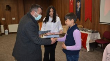 18 MART ÇANAKKALE ŞEHİTLERİNİ ANMA PROGRAMI GAZİKEMAL İLKÖĞRETİM OKULU KONFERANS SALONUNDA GERÇEKLEŞTİRİLDİ...