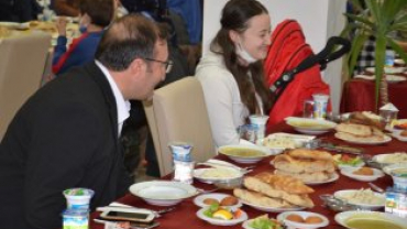 Emet Belediye Ailesi olarak Birlik İftarında oruçlarımızı Beraber Açtık